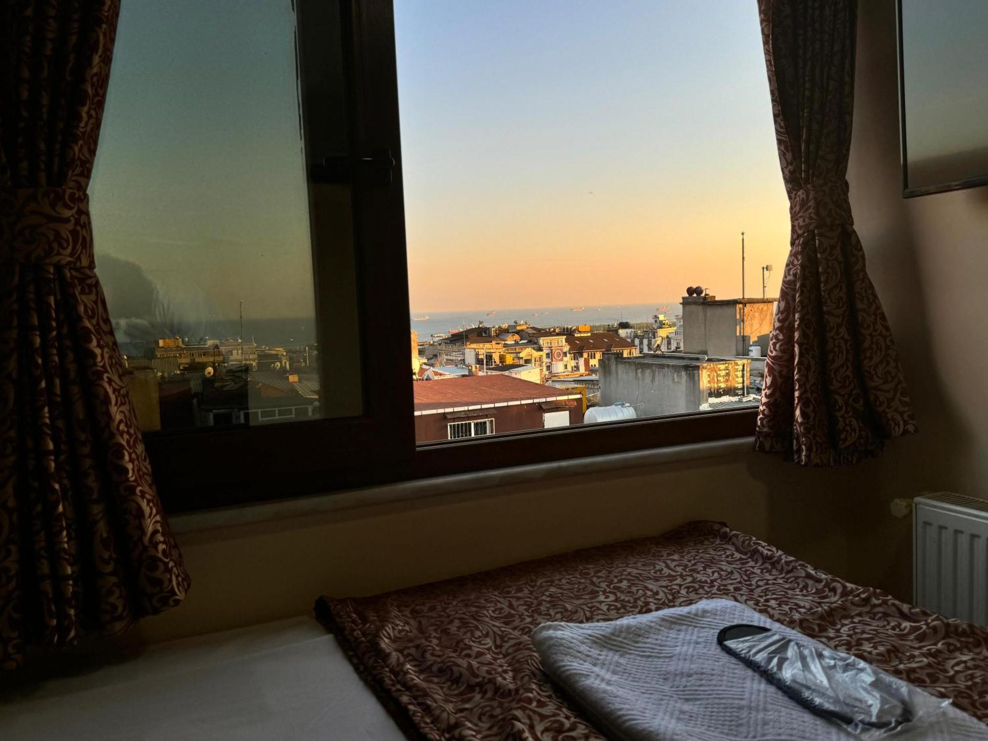 Hotel Visa Istanbul Bagian luar foto