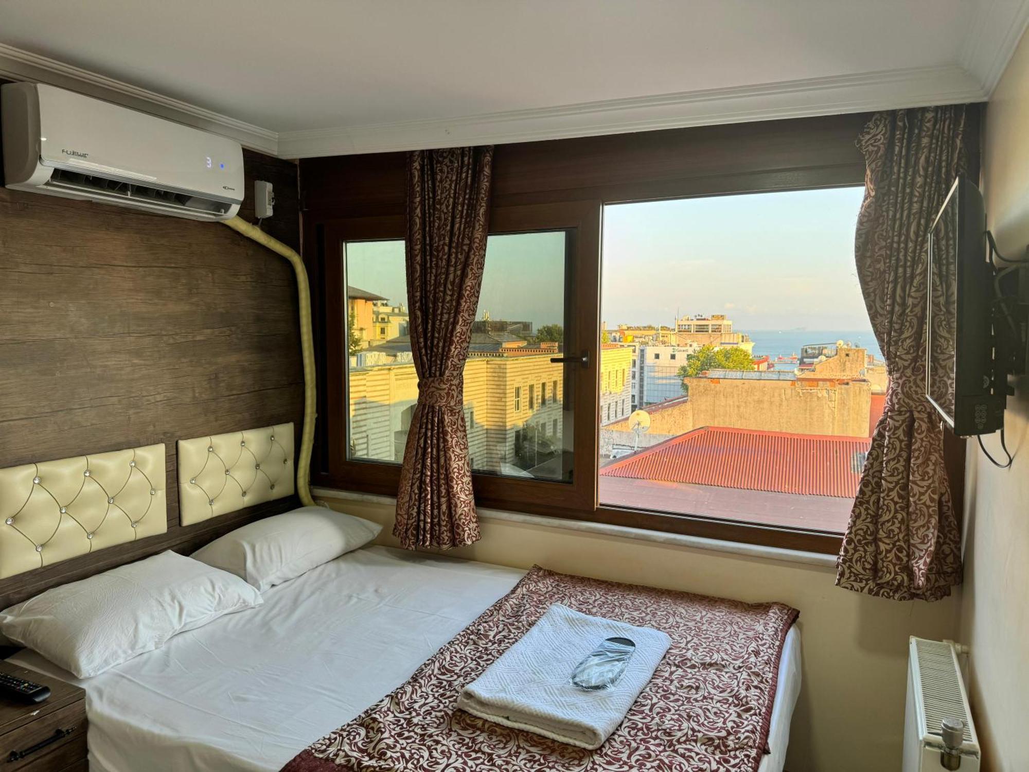 Hotel Visa Istanbul Bagian luar foto